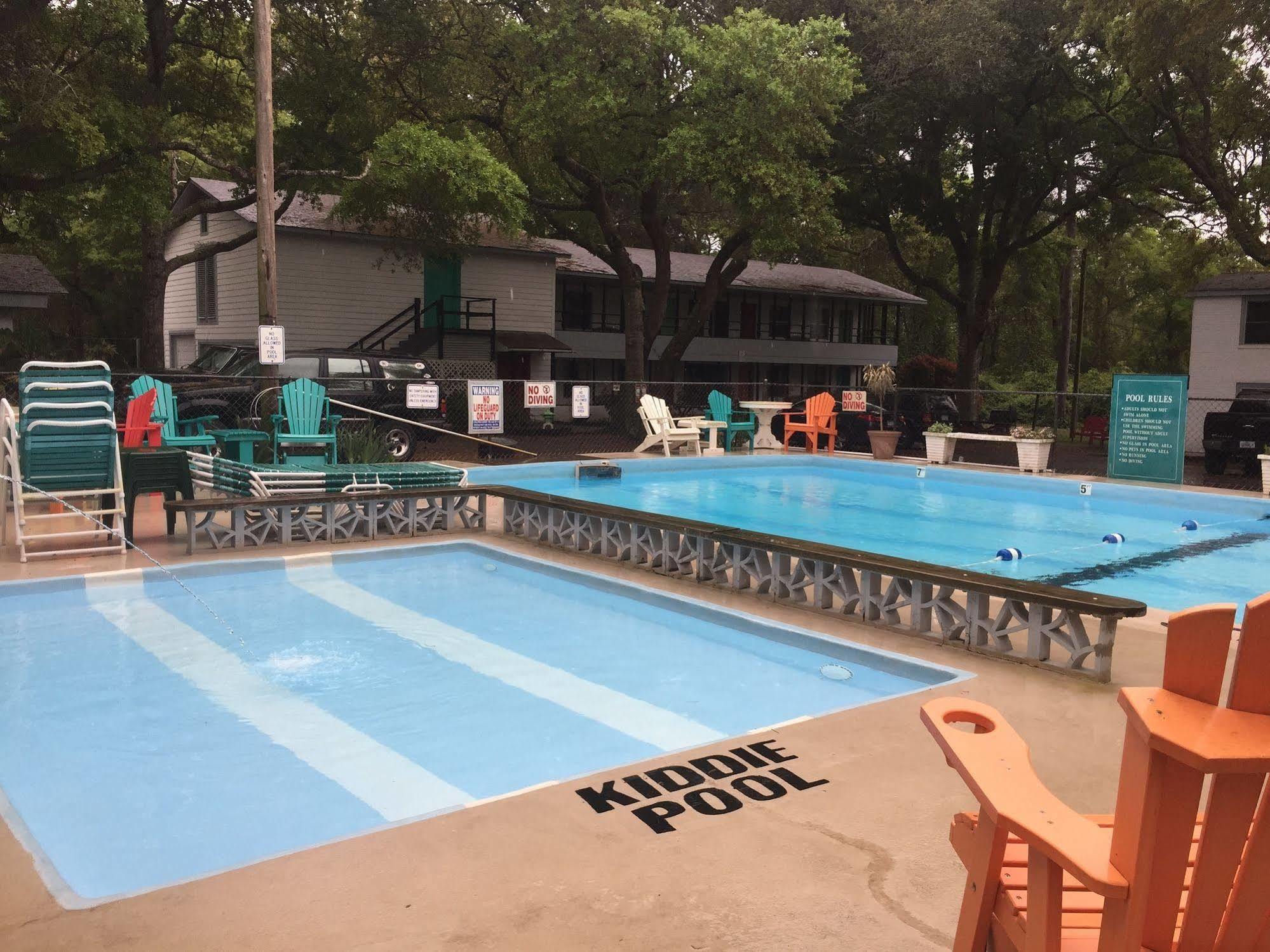 אואק איילנד Captain'S Cove Motel מראה חיצוני תמונה