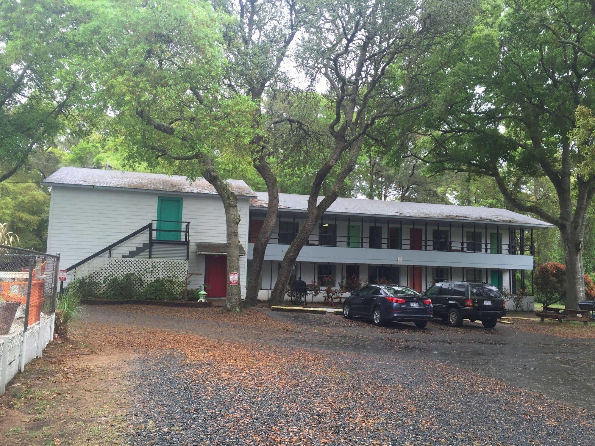 אואק איילנד Captain'S Cove Motel מראה חיצוני תמונה